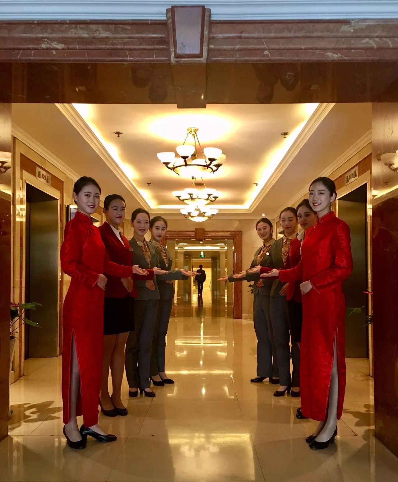 民航學子出色完成全省委經濟工作會議禮儀服務，展現專業風采